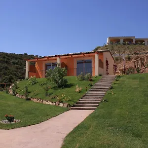 Pedra Ruja Budoni