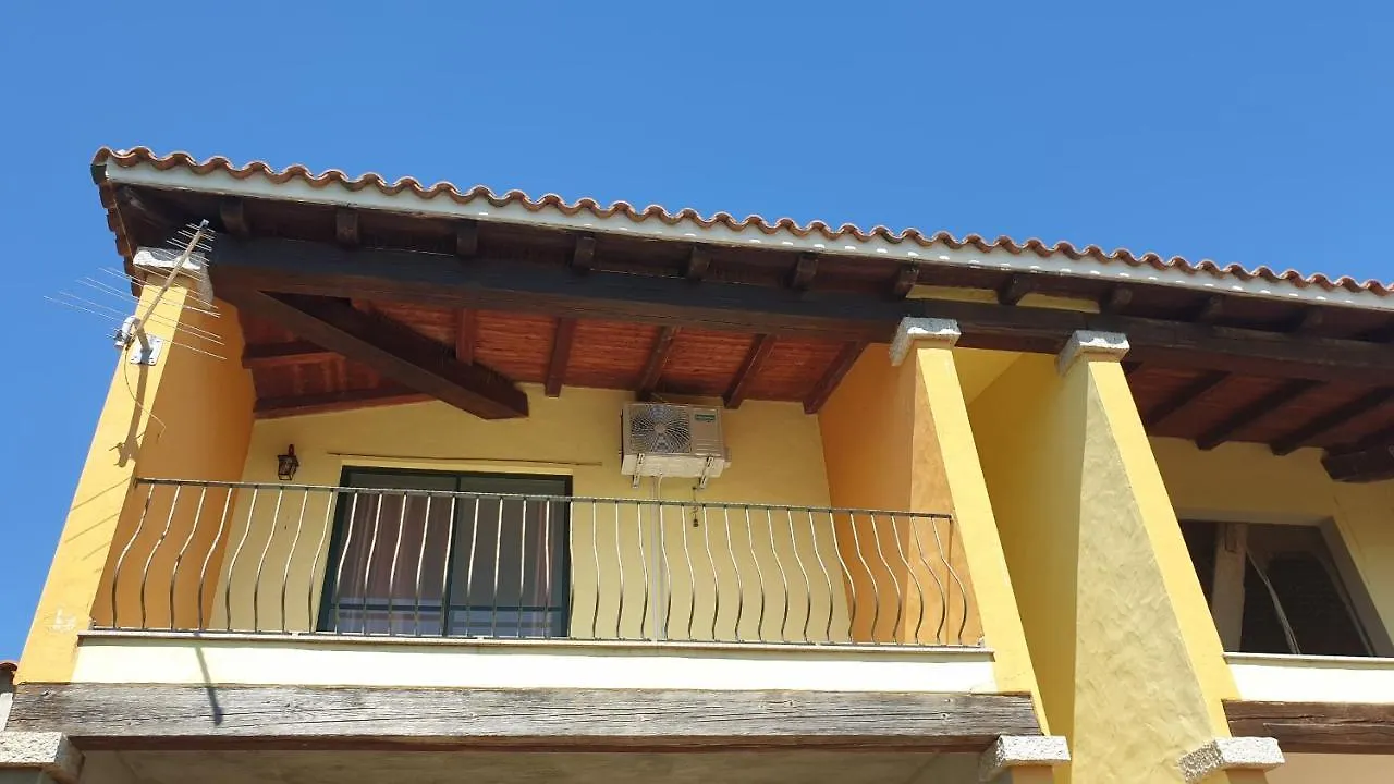 Casa Viola Apartment Budoni 0*,